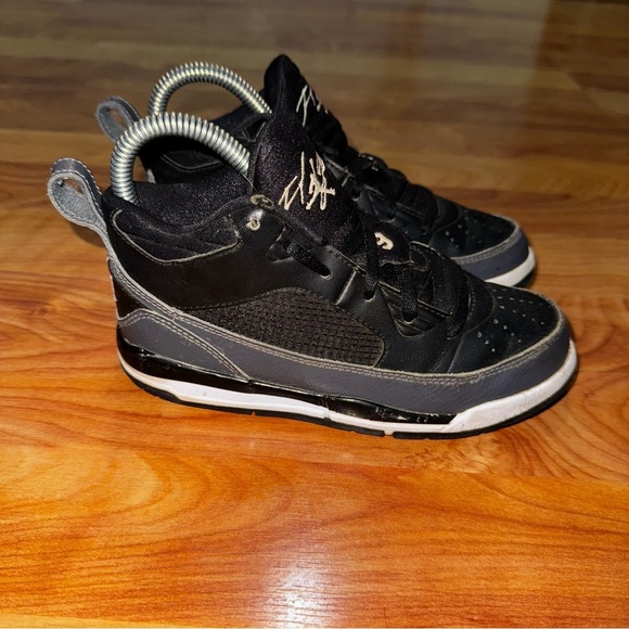 Little Kid’s Air Jordan Flight Shoes 2014 Black/White Size 12C 654976 005 RARE! - Picture 3 of 11